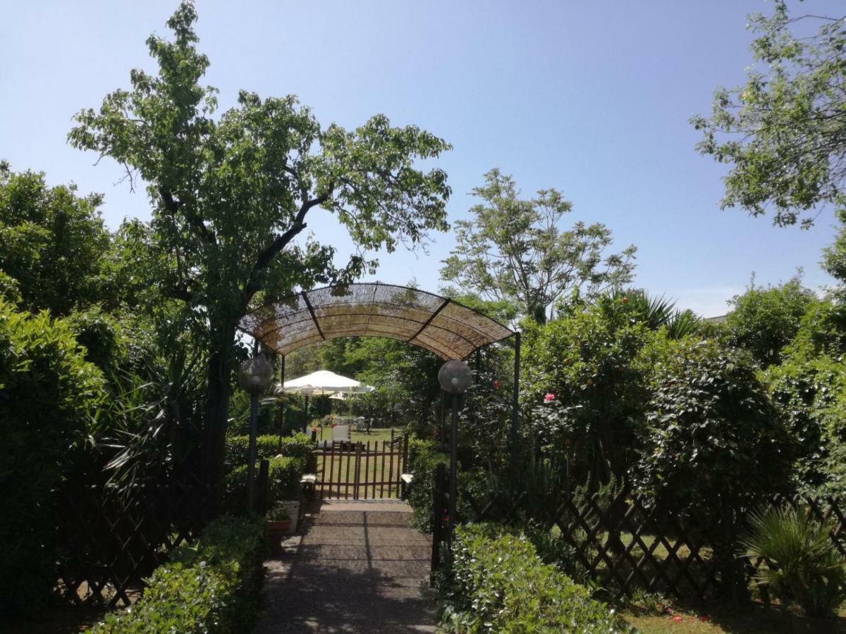 Residenza Caserta Sud - Appartamento Con Giardino מראה חיצוני תמונה